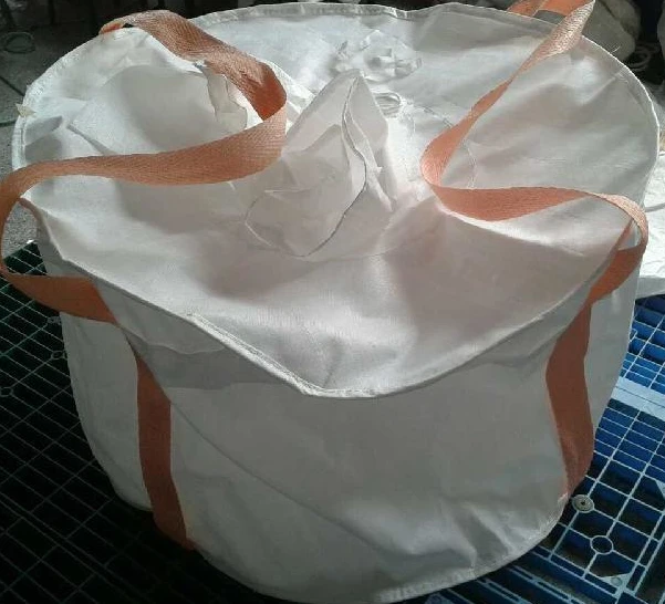 Borsa foderata con contenitore